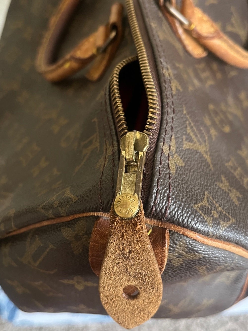 Louis Vuitton Speedy 40 Classic Monogram - Picture 5 of 13